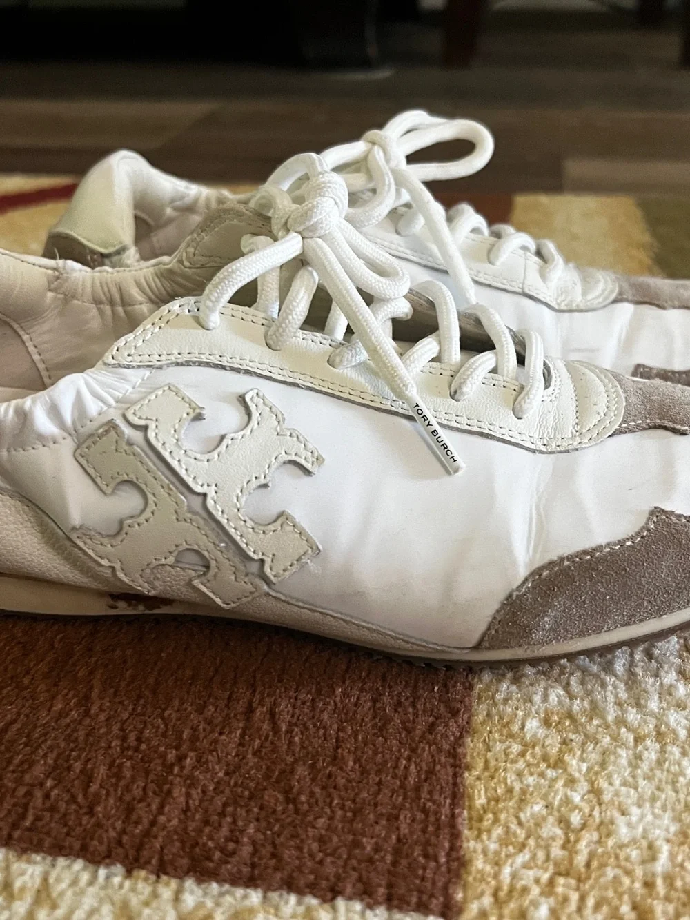 Tory Burch White & Taupe Logo Lace-Up Sneakers